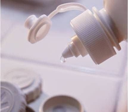 Kontakt lensler nasıl temizlenir?