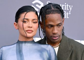 Kylie Jenner’ı terk etti