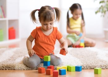 Bebekler için karadut özünün faydaları