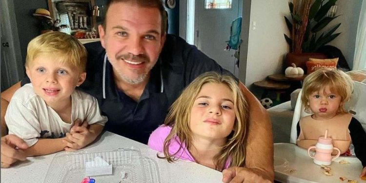 Amerika’ya yerleşen Tolga Karel’den 45 yaş paylaşımı!