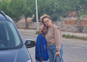 Esra Akkaya oğluyla birlikte ölümden döndü! Ünlü oyuncu trafik kazası yaptı