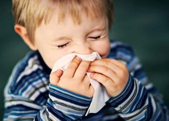 Çocuklarda mevsimsel alerji nedir? Nezle ile karışır mı? Mevsimsel alerjiye ne iyi gelir?