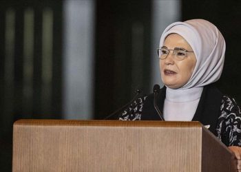 Emine Erdoğan’dan Filistinli çocuklara yardım! Türkiye’de koruma altına alınacaklar