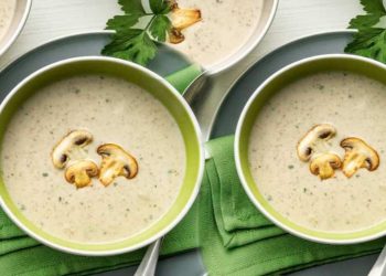 Güzzide Mertcan’dan enfes kremalı mantar çorbası tarifi! Şifa deposu mantar çorbası