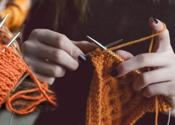 2 günde örebileceğiniz kolay örgü yelek modeli! 2 şiş ile yelek nasıl örülür?