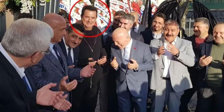 İmamın dua esnasında yaptığı şaka Acun Ilıcalı’yı dahil davetlileri güldürdü!